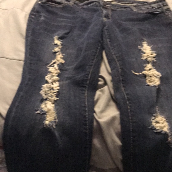 Jeans - Picture 2 of 3